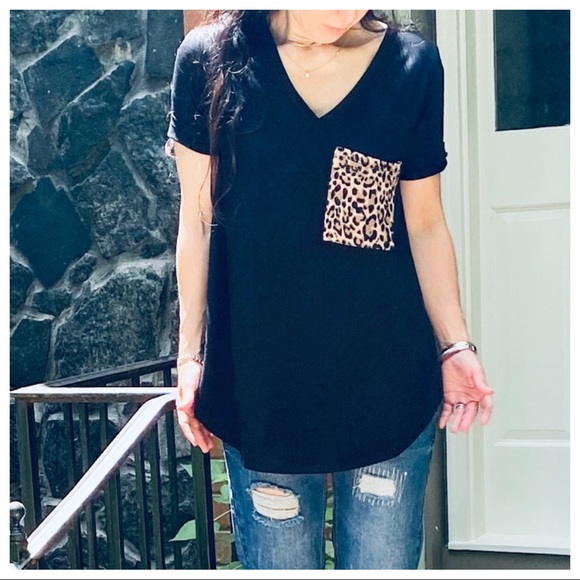 BLACK V NECK LEOPARD POCKET TUNIC TOP - Picture 10 of 14